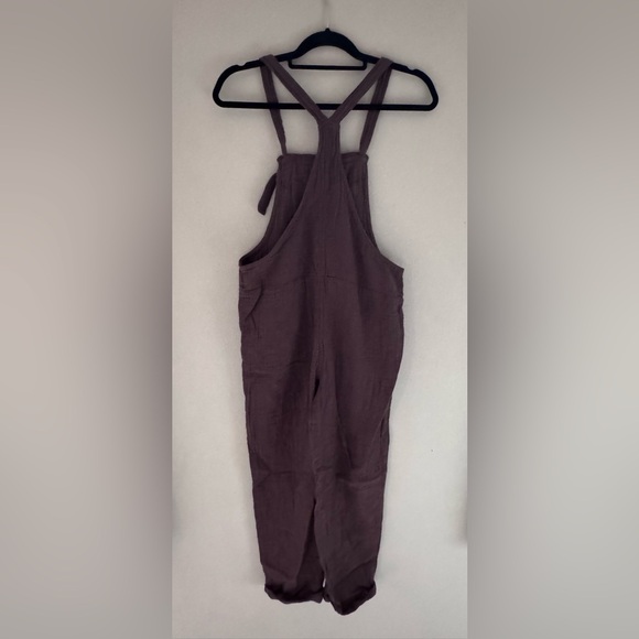 Aerie Lightweight Rolled Leg Gauze Cotton Tie Knot Overalls
Size Small Brown - Picture 4 of 10